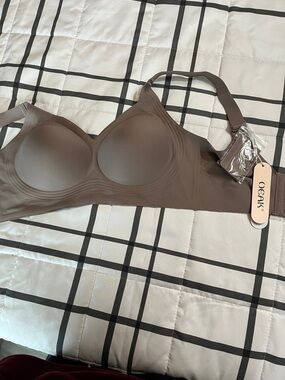 Oeak Wireless Molded-Cup Bra in Brown